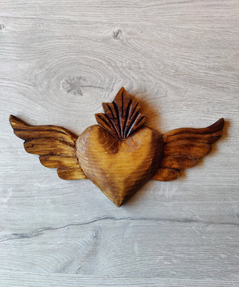 Natural Wooden Corazón/wings