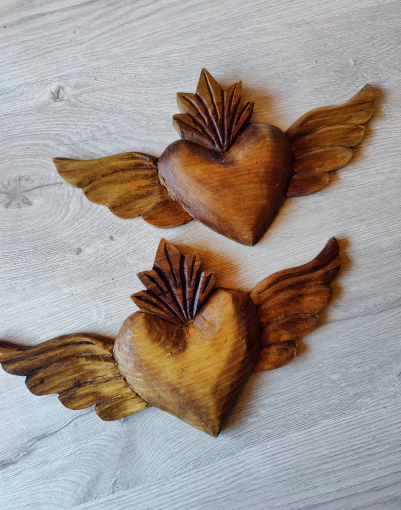 Natural Wooden Corazón/wings