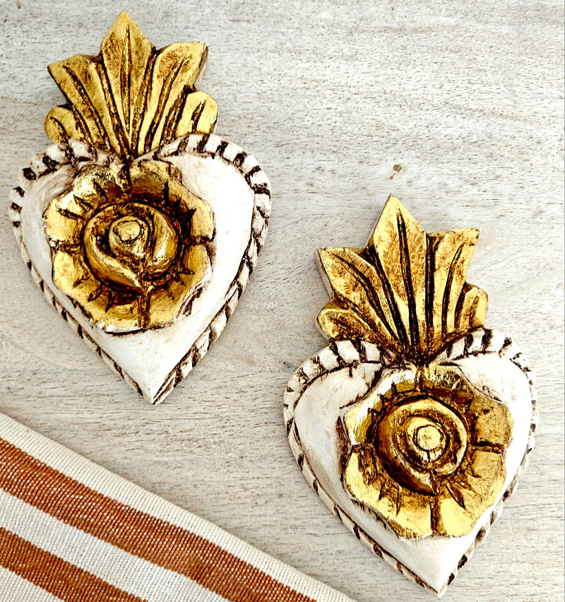 Corazon with Golden Rose