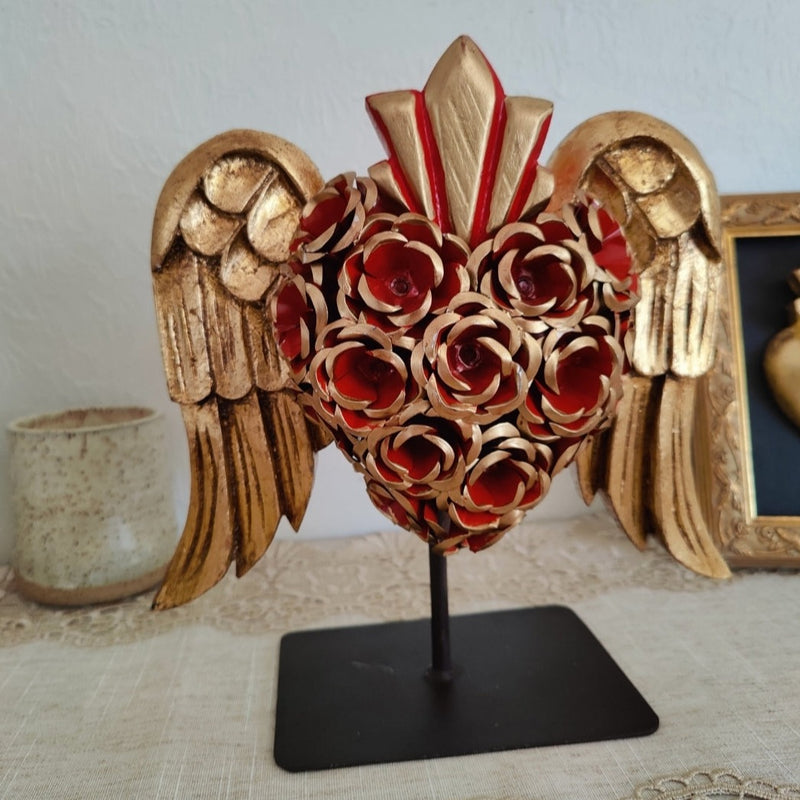 Corazón with Roses and Base