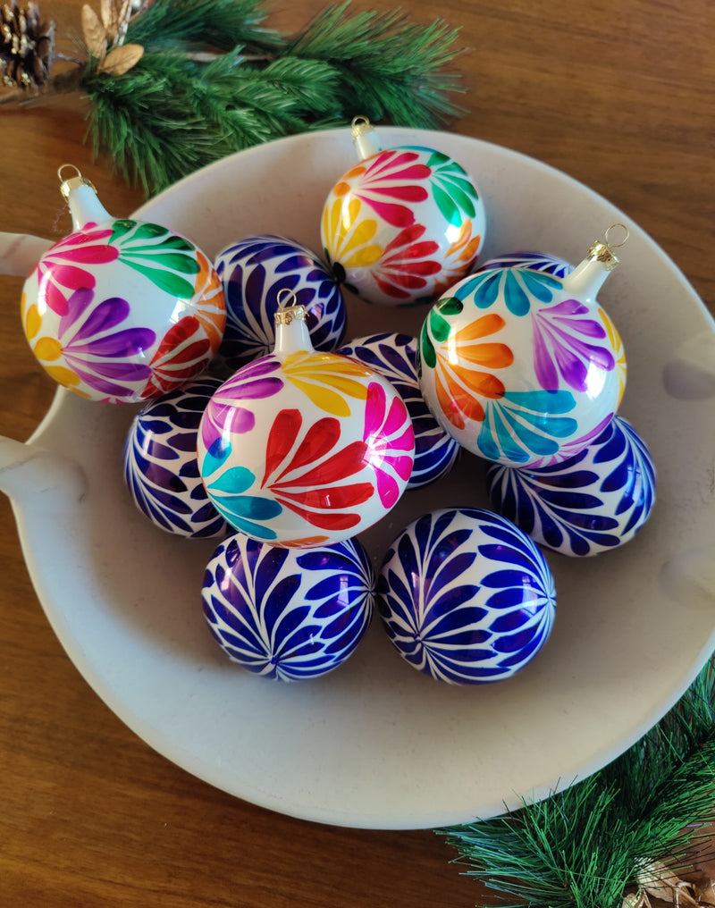 Colores Ornament