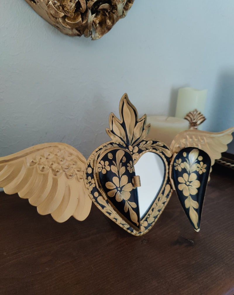 Mirror Corazon con Alas & Gold Flowers