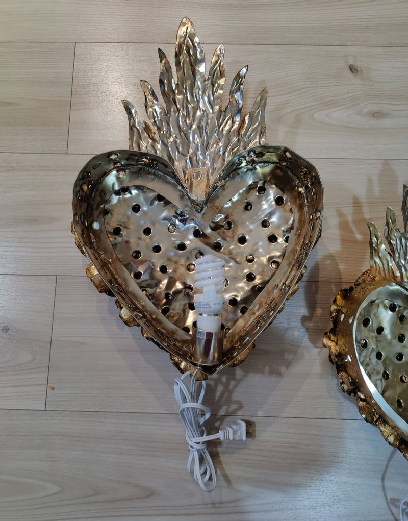 Luminaria Corazón with Roses (medium)