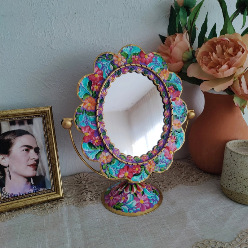 Diva Mirror