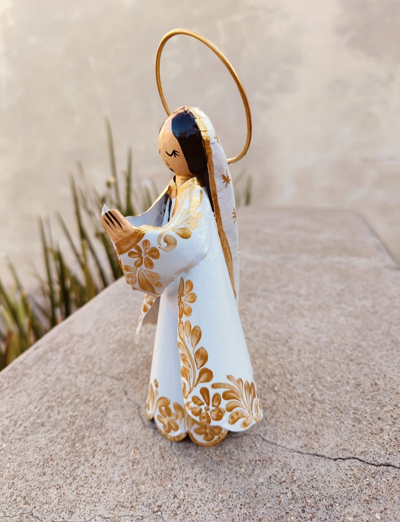 Virgen Mágica White (large)
