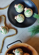 Pajarito Verde Barro Ornament Box