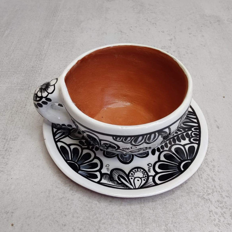 Black and White Barro Set