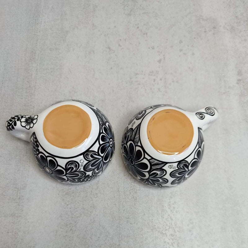 Black and White Barro Set
