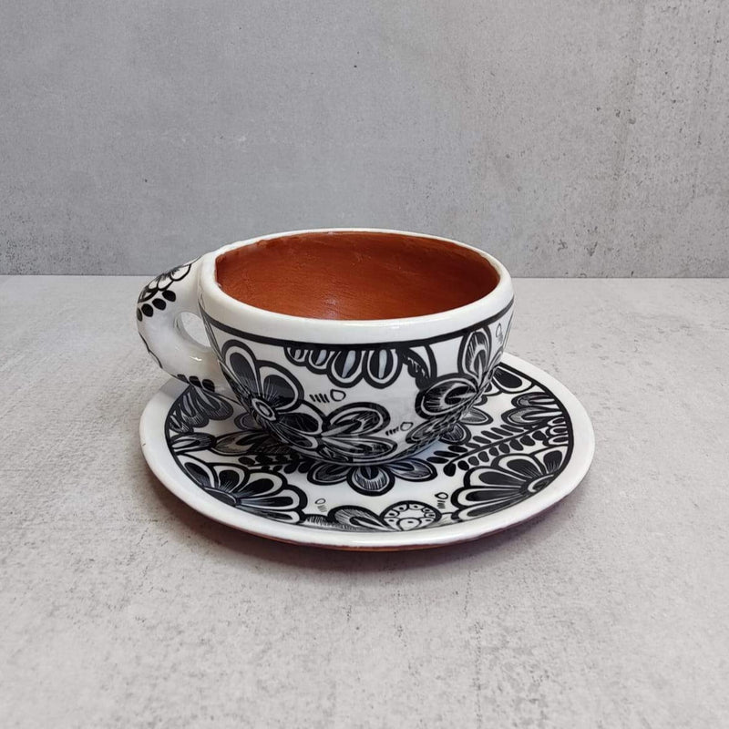 Black and White Barro Set
