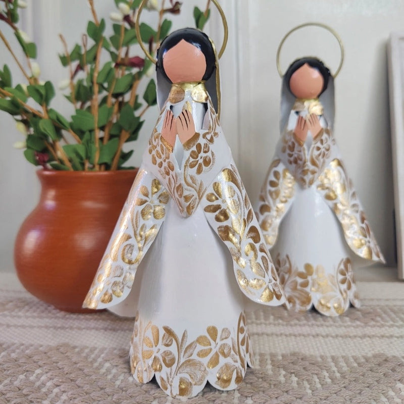 Virgen with Gold Flowers
