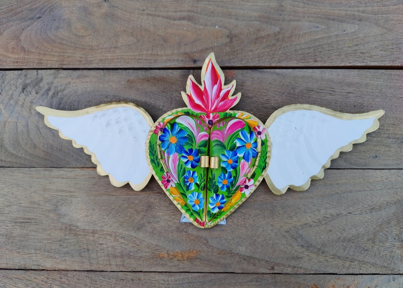 Corazon Con Alas Mirror