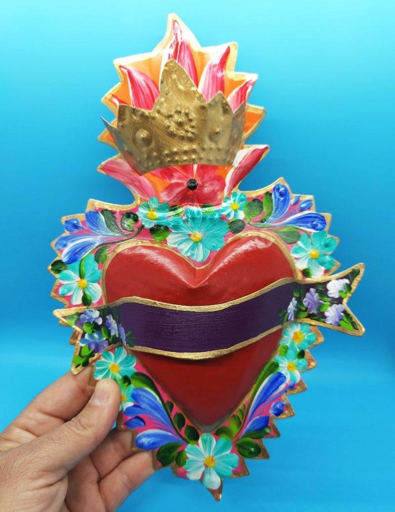 Corazon Sagrado with Crown and Ribbon