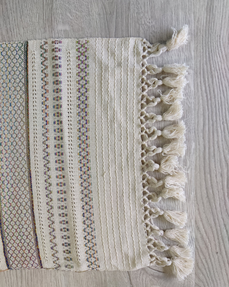Clarita woven placemats